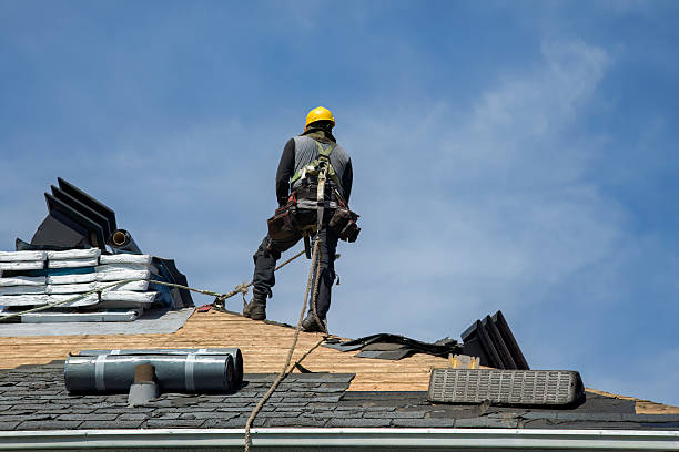 Professional Roofing technician working in Akron, OH